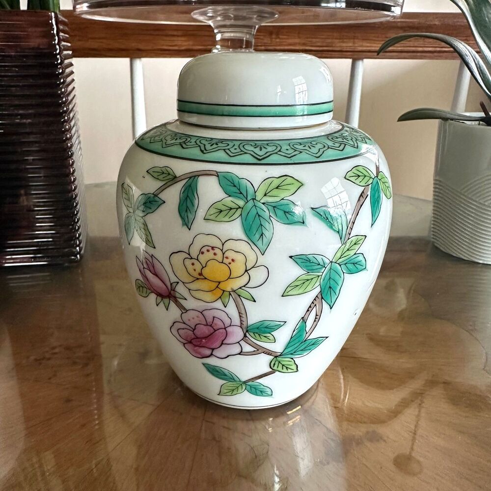 Chinoiserie Porcelain Ginger Jar, Butterfly & Floral Vintage Lidded Vase
